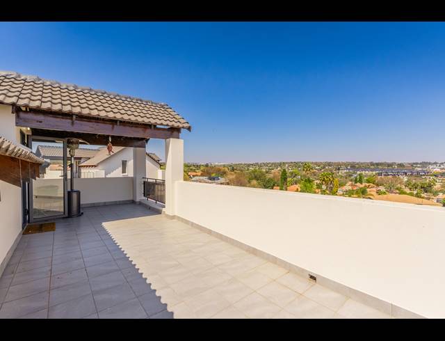 2 BEDROOM APARTMENT FOR SALE IN DAINFERN